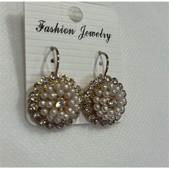 Fashion Jewelry Faux Pearl Gold Tone Bling Flower Statement Dangle Earrings NEW - Picture 3 of 4